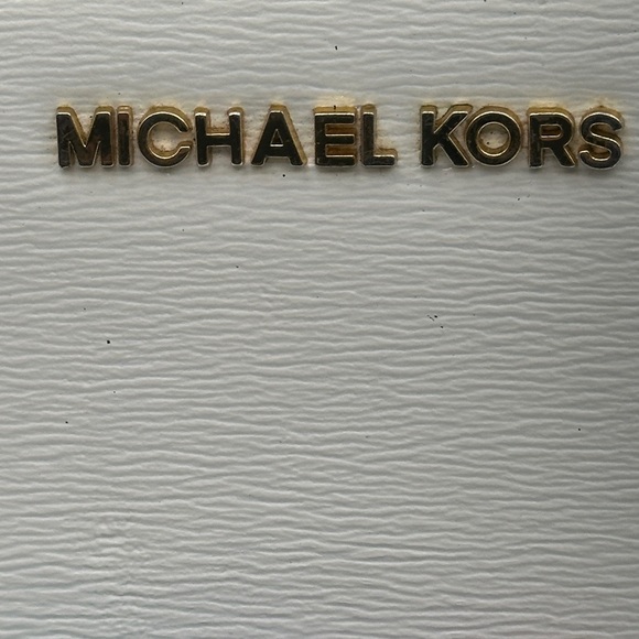 Michael Kors Jet Set  Zip-Around Wallet in Optic White EUC - Picture 2 of 6